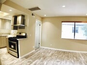 Photo - Beautiful Townhouse in Prime Glendale Area!