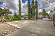 Photo - 10343 Jardine Ave