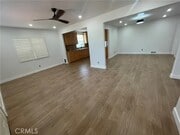 Photo - 408 E Elm St