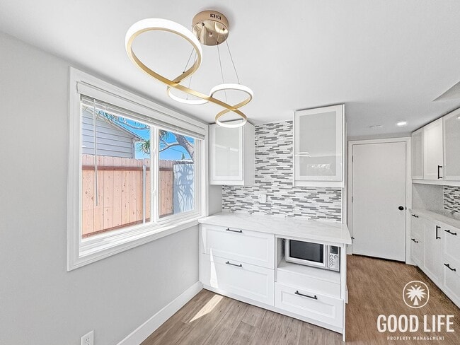 Photo - Sophisticated 2BD/2.5BA City Heights Home with Private Deck, Canyon Views & Soaking Tub