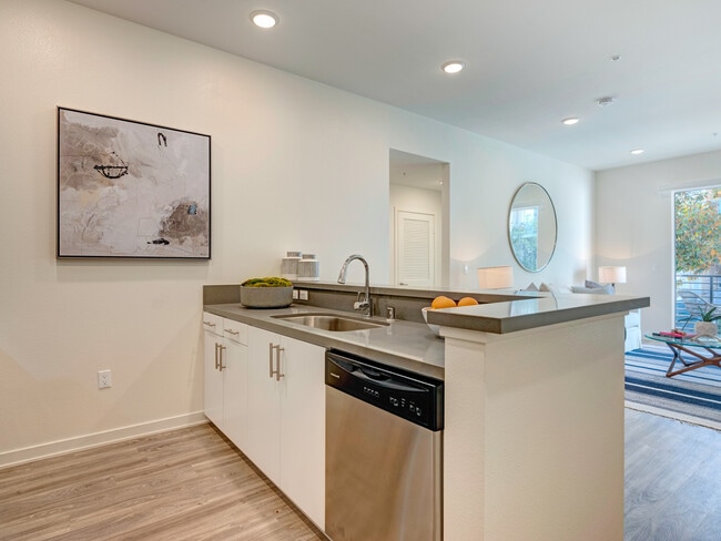 Photo - 6908 Knowlton Pl Unit 304