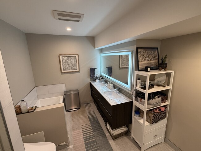 Photo - 2318 Fox Hills Dr Unit 103