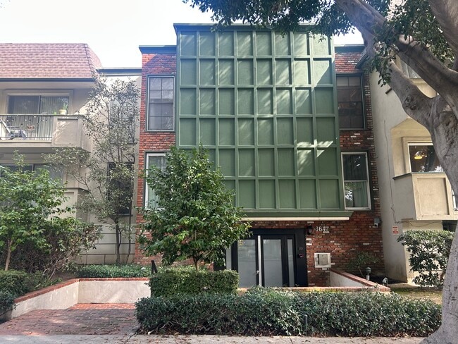 Photo - 3640 Cardiff Ave Unit Michelle Martin