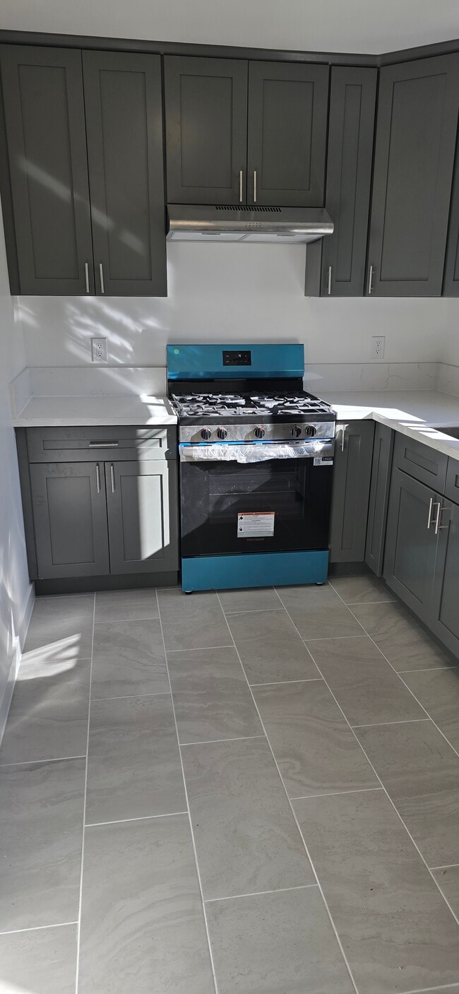 Photo - 1428 E 54th St Unit #2