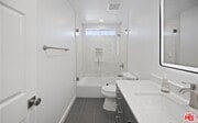 Photo - 424 Parkman Ave