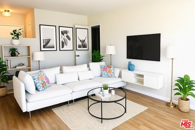 Building Photo - 5000 S Centinela Ave Unit 318 Rental