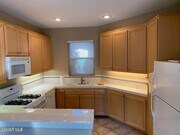 Photo - 580 Fenwick Way