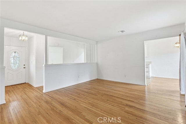 Photo - 15853 Romar St