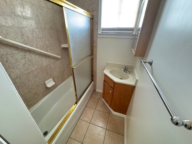 Photo - 1341 N Bronson Ave Unit 7