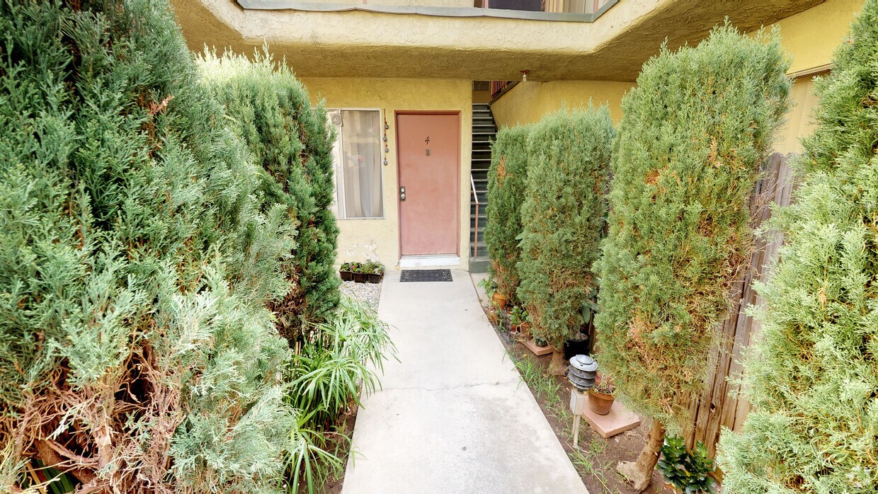 3D Tour - 3748 Midvale Ave