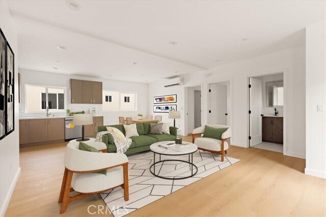 Photo - 642 E Fairview Blvd Unit C