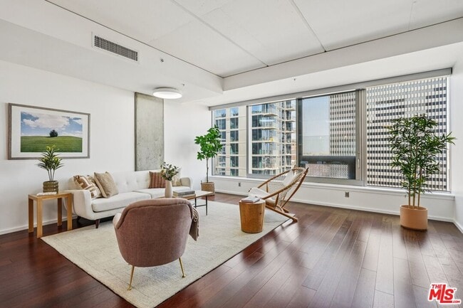 Building Photo - 1155 S Grand Ave Unit 1207 Rental