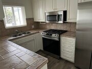 New stainless appliances throughout - 2219 4th St Unit 3