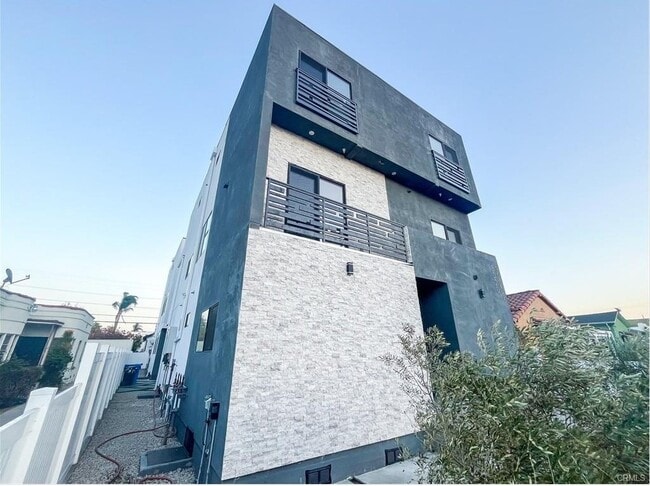 Building Photo - 3020 Virginia