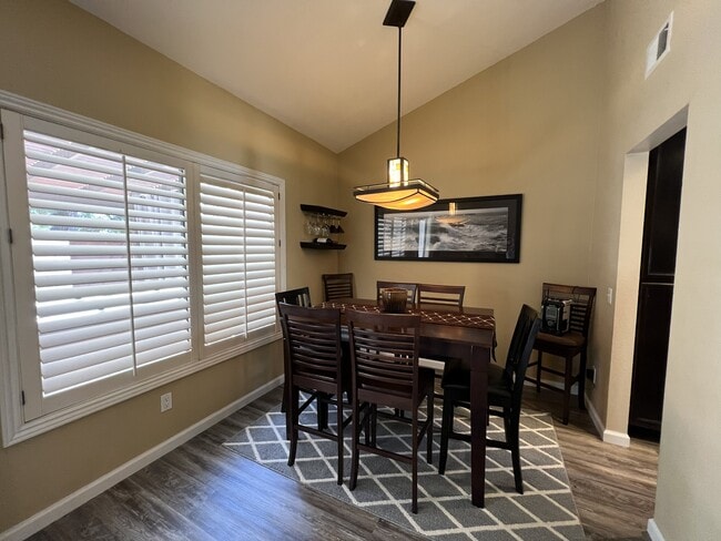 Photo - 1515 Apache Dr