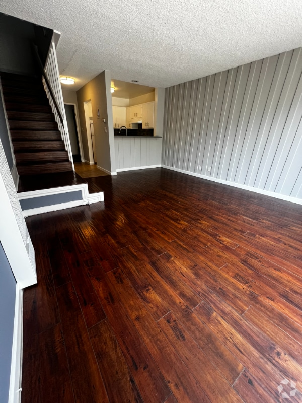 Building Photo - 4034 Emerald St Rental