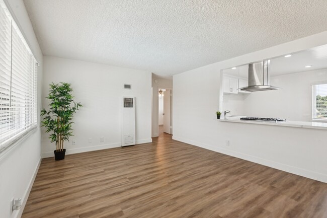 Photo - Sahara Apartments