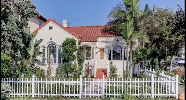 Building Photo - 501 Avenue B