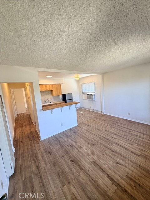 Photo - 751 W 26th St