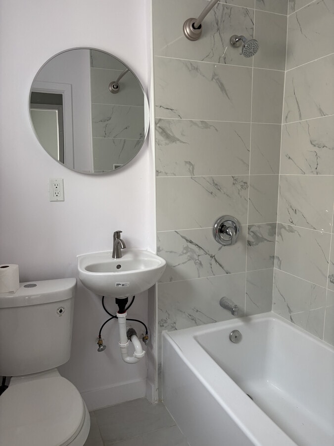 Bathroom - 916-918 Watson Ave