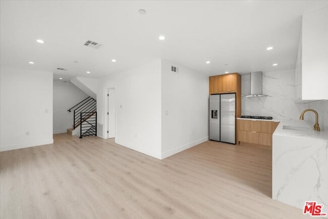 Photo - 4922 S Centinela Ave Condo Unit 3