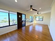 Photo - 827 W 22nd St