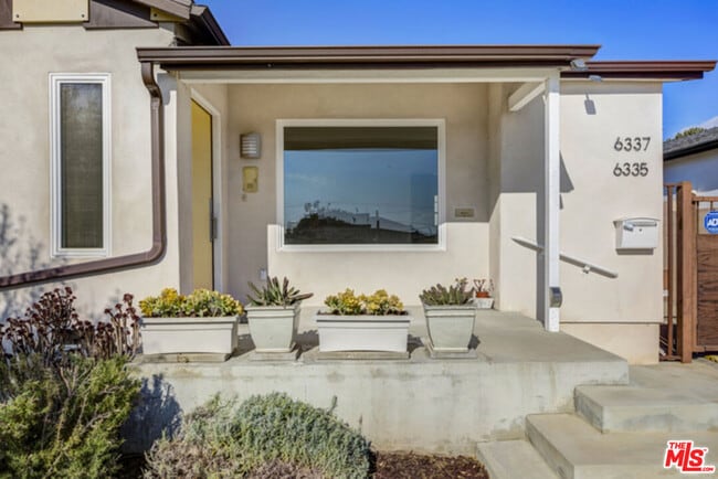 Photo - 6337 W 83rd St