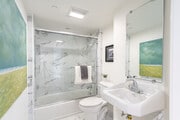 2BR. 2BA - 985 SQ FT - Santa Monica Breeze by Wiseman