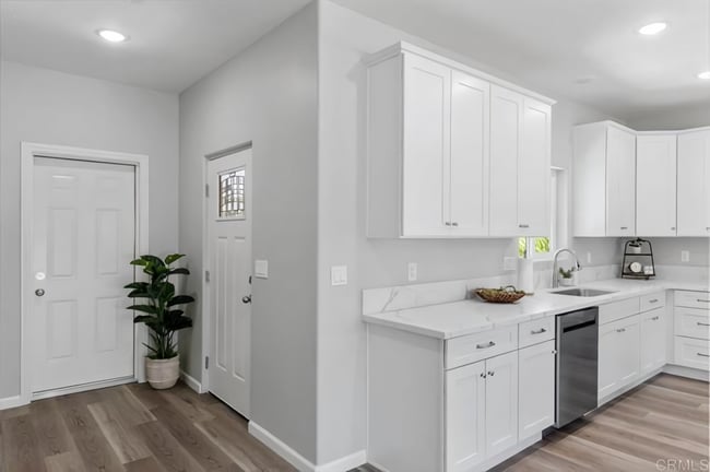 Photo - 753 Suzanne Ln