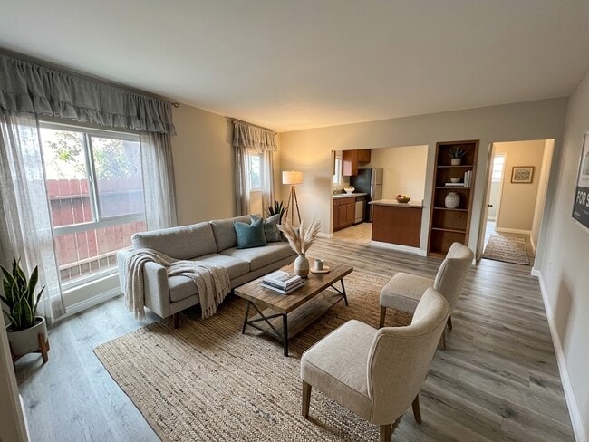 Photo - 5401 W Olympic Blvd