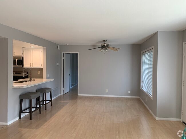 Building Photo - 11509 Fury Ln Unit 3 Rental
