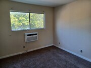 Photo - 1920 Peyton Ave