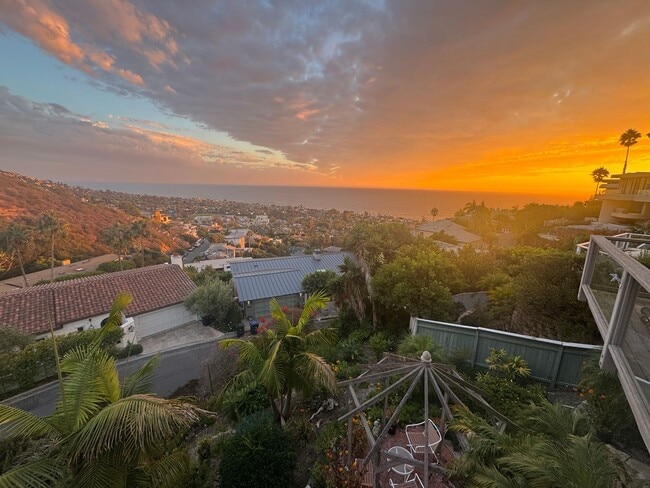 Building Photo - Mystic Hills Ocean View Home