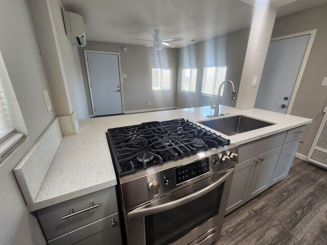 Photo - 6671 Pine Ave Unit 6671