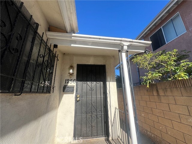 Photo - 1256 N Fries Ave