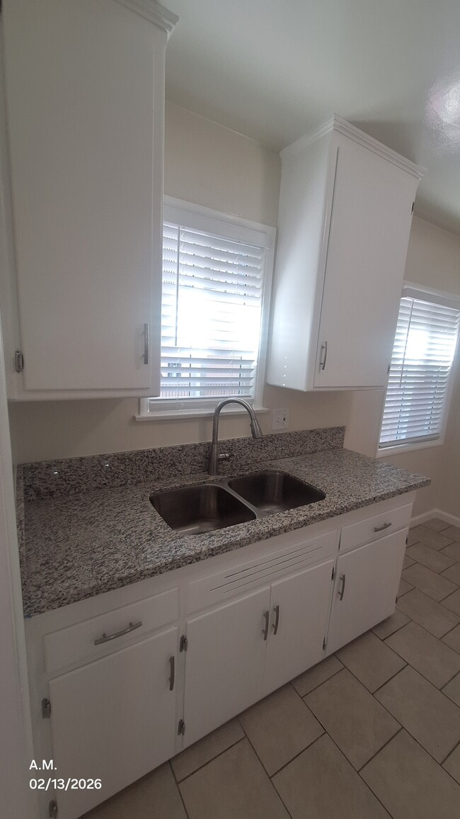 Photo - 4168 W Broadway Unit C