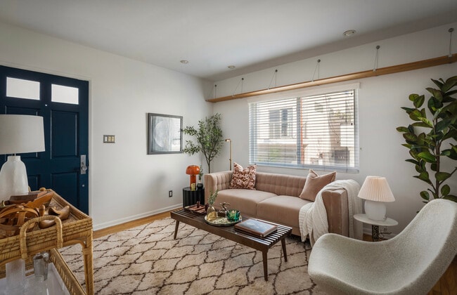 Photo - 122 Thornton Pl Apartments Unit 122.5