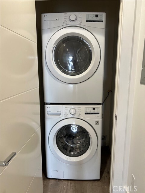 Photo - 1168 W 38th St Unit 1170 1/2
