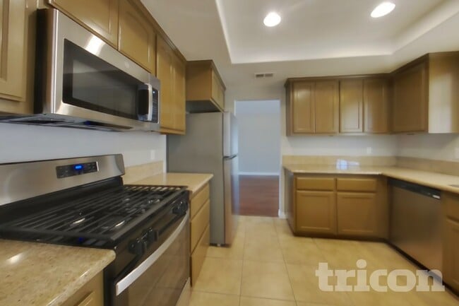 Photo - 25809 Sweetleaf St