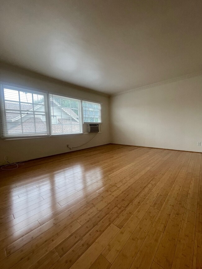 Photo - 7918 Norton Ave Unit 7918 Norton #3