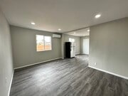 Photo - 8315 Lincoln St