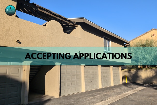 Building Photo - Modern Corona Condo with Garage! Unit 204