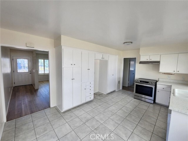 Photo - 5641 Tilburg Dr