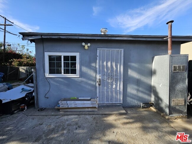 Photo - 19759 Roscoe Blvd