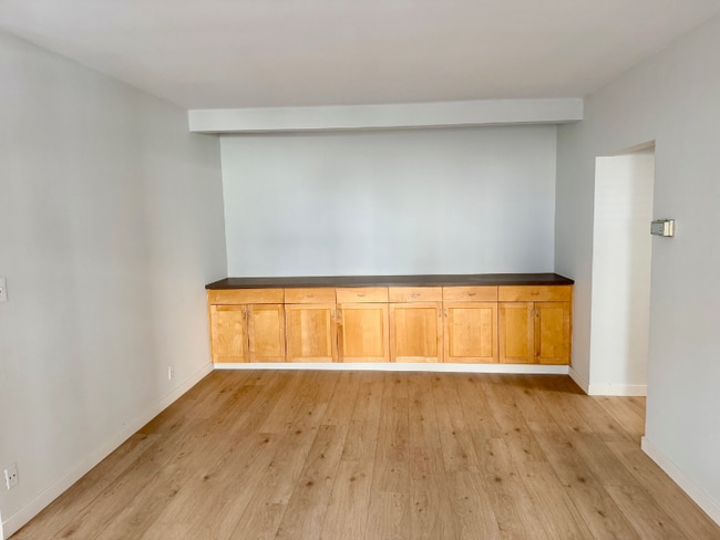 Photo - 808-812 Westmount Dr Unit 8112-15