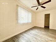 Photo - 14831 Delano St Unit 1