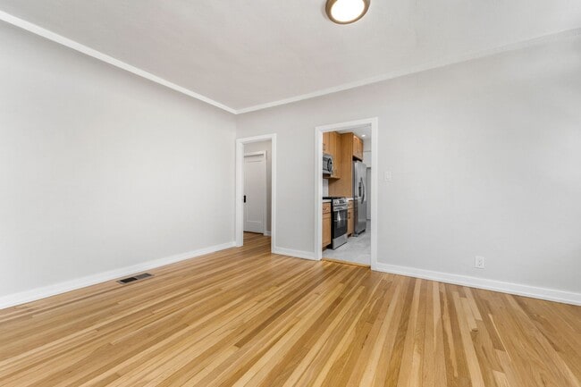 Photo - 553 N Pine St Unit 553