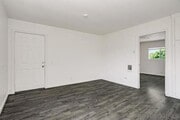 Photo - 5164 Landis St