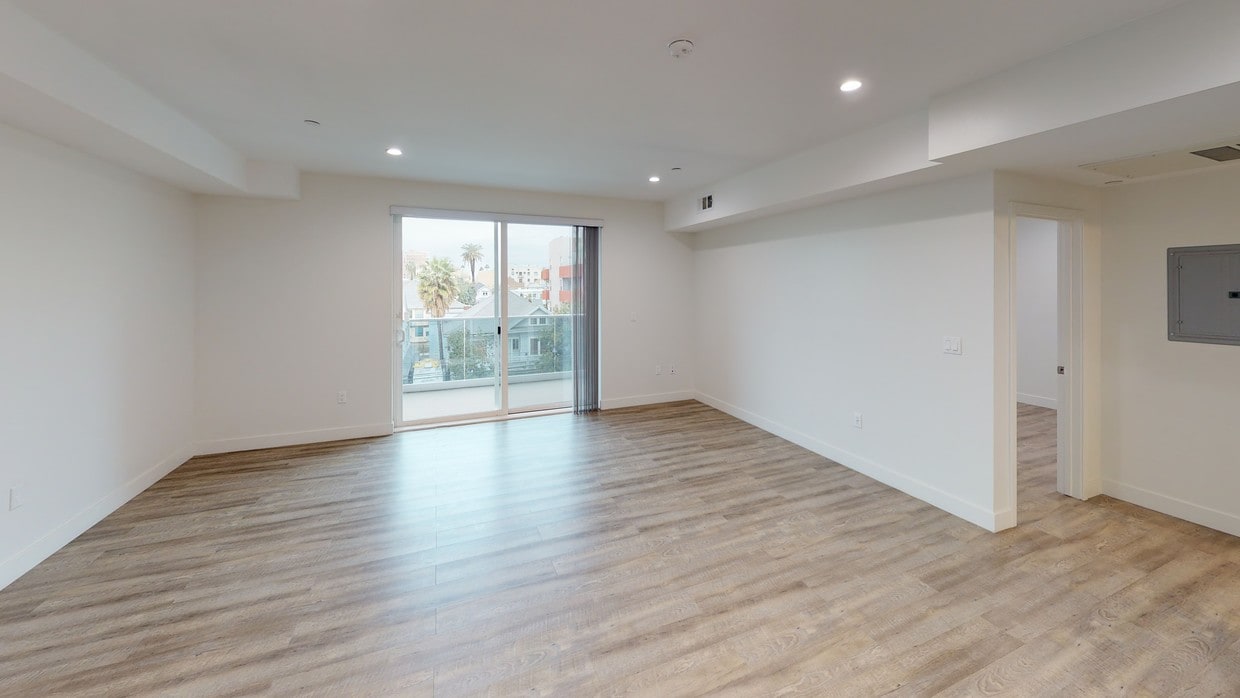 3D Tour - 744 Hartford Ave Apartments
