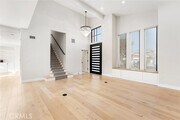 Photo - 18110 Bromley St House